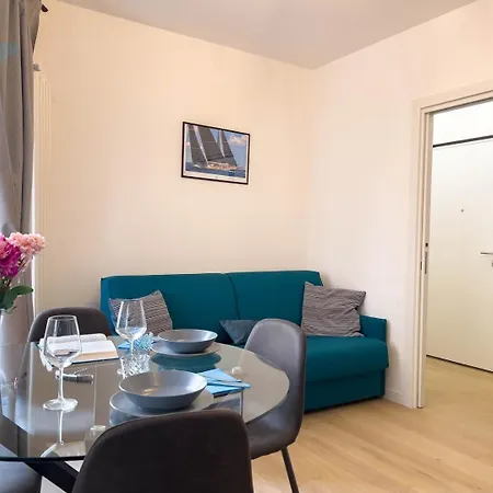 Apartment Corridoni 2a Tirabora Short Rent Triest