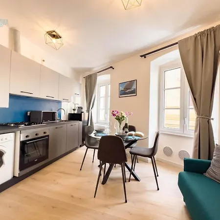 Corridoni 2a Tirabora Short Rent Apartment