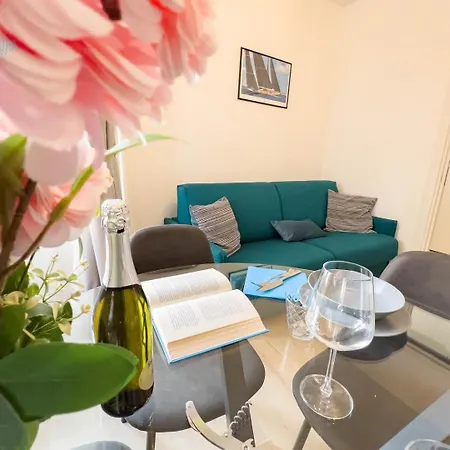 Apartment Corridoni 2a Tirabora Short Rent Triest